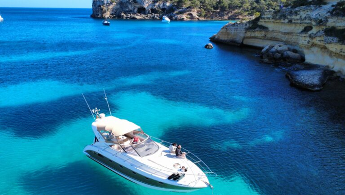 Alquiler Por día con Capitán Fairline Targa 40 en Mallorca