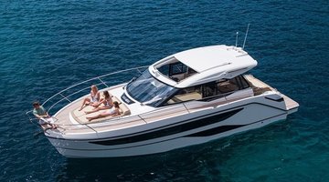 alquiler Yates a motor  en Cala D´Or }}