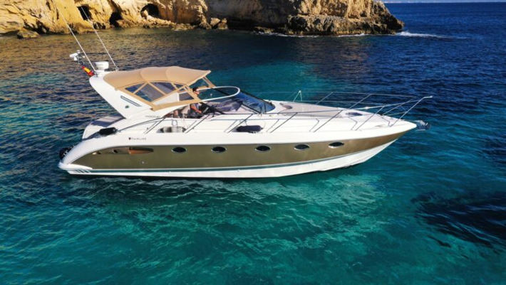 Alquiler Por día con Capitán Fairline Targa 40 en Mallorca