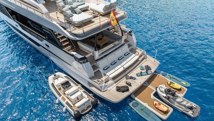 Ferretti 100´ Motor Yacht charter in Mallorca