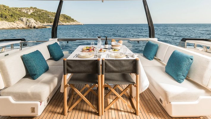 Ferretti 100´ Motor Yacht charter in Mallorca