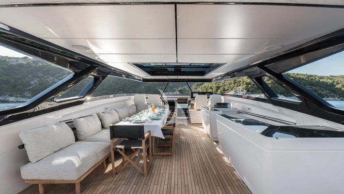 Ferretti 100´ Motor Yacht charter in Mallorca