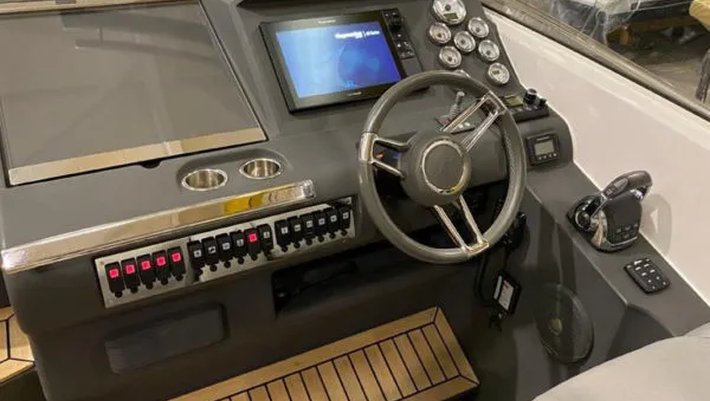 Alquiler Yates a motor Windy 31 Zonda en Mallorca