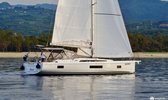 Bénéteau Oceanis 51.1 Sailing Yacht charter in Mallorca