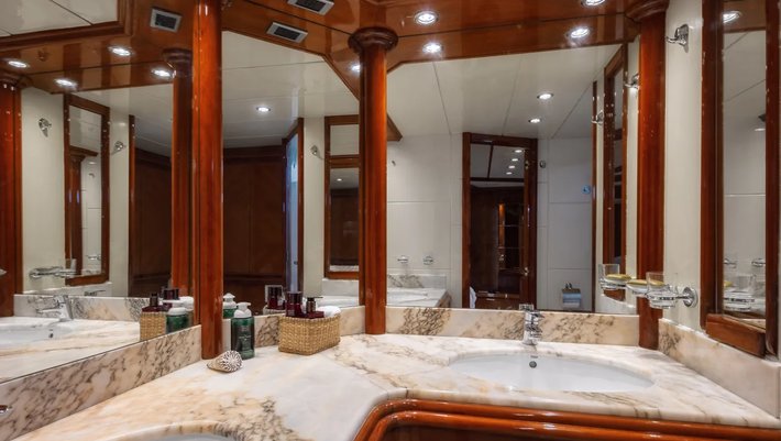 Astondoa GLX 72´ Motor Yacht charter in Mallorca