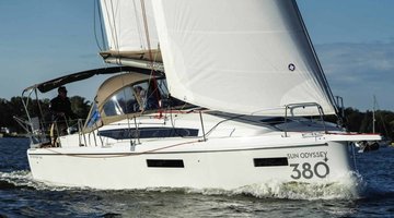 rent Sailing Yachts  in La Lonja-Palma }}