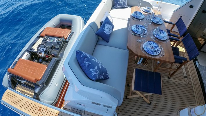 Alquiler Yates a motor Azimut 53 en Mallorca