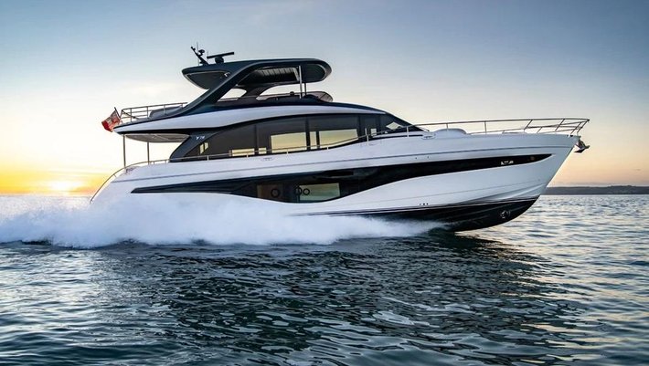 Alquiler Yates a motor Princess Y 72 en Mallorca