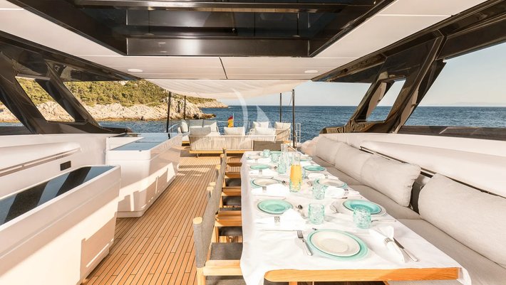 Ferretti 100´ Motor Yacht charter in Mallorca