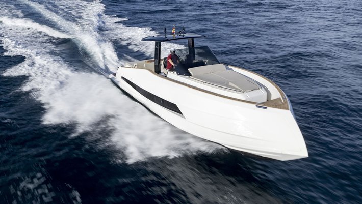 Alquiler Yates a motor Astondoa 377 Coupe en Mallorca