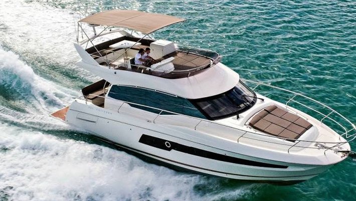 Alquiler Yates a motor Prestige 460 en Mallorca