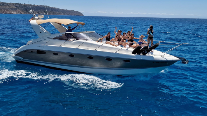 Alquiler Por día con Capitán Fairline Targa 40 en Mallorca