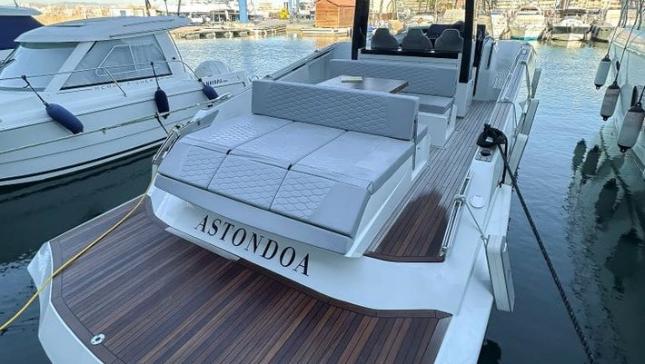 Alquiler Yates a motor Astondoa 377 Coupe en Mallorca