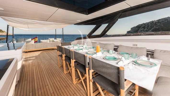 Ferretti 100´ Motor Yacht charter in Mallorca