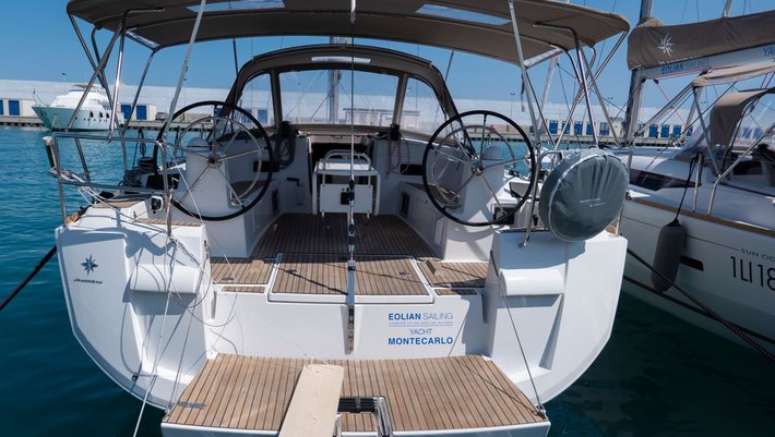 Jeanneau Sun Odyssey 519 Sailing Yacht charter in Mallorca