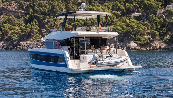 Alquiler Por día con Capitán Fountaine Pajot MY 44 en Mallorca