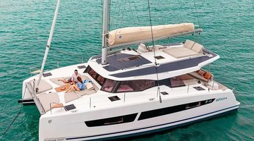 rent Catamarans  in C´an Pastilla - Palma }}