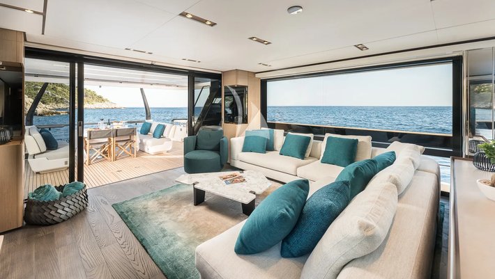 Ferretti 100´ Motor Yacht charter in Mallorca