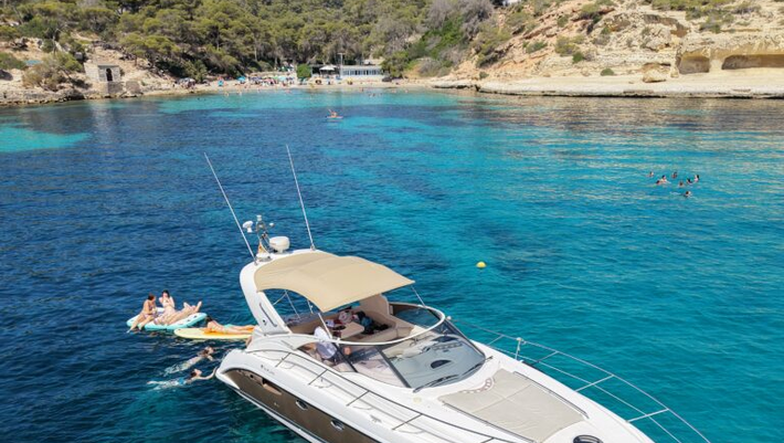 Alquiler Por día con Capitán Fairline Targa 40 en Mallorca