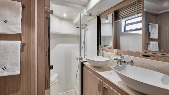 Prestige F 4.9 Motor Yacht charter in Mallorca